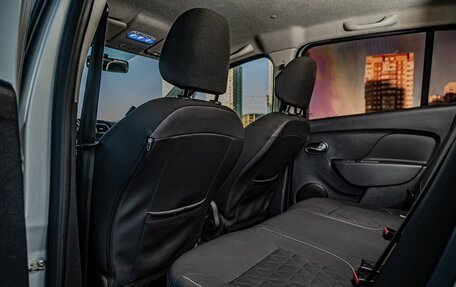 Renault Sandero II рестайлинг, 2018 год, 820 000 рублей, 24 фотография