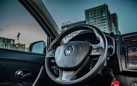 Renault Sandero II рестайлинг, 2018 год, 820 000 рублей, 18 фотография