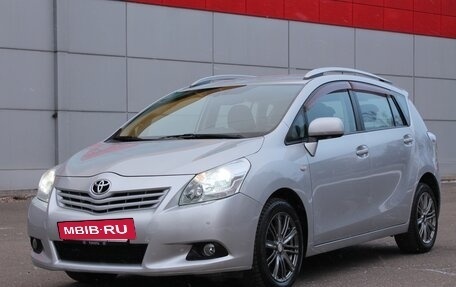 Toyota Verso I, 2010 год, 1 180 000 рублей, 3 фотография
