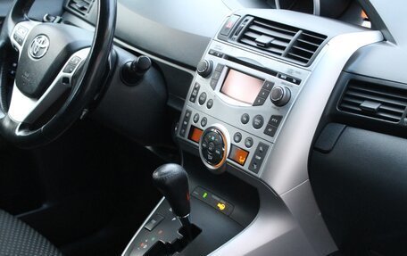 Toyota Verso I, 2010 год, 1 180 000 рублей, 11 фотография