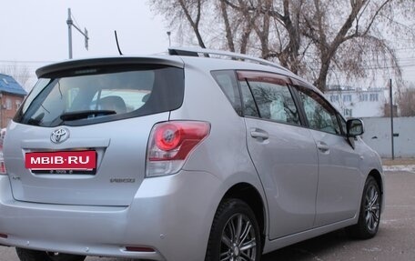 Toyota Verso I, 2010 год, 1 180 000 рублей, 6 фотография