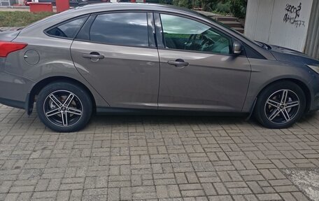 Ford Focus III, 2017 год, 550 000 рублей, 2 фотография