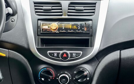 Hyundai Solaris II рестайлинг, 2011 год, 649 000 рублей, 21 фотография