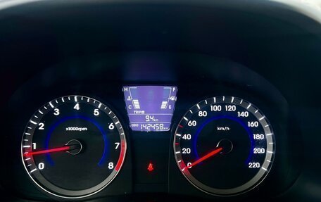 Hyundai Solaris II рестайлинг, 2011 год, 649 000 рублей, 29 фотография