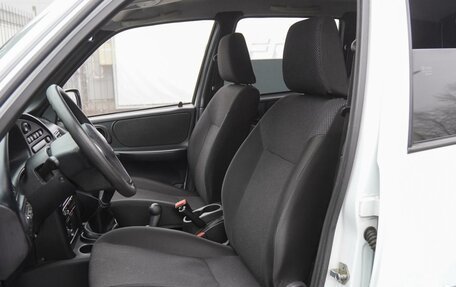 Chevrolet Niva I рестайлинг, 2016 год, 869 000 рублей, 9 фотография