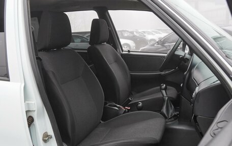 Chevrolet Niva I рестайлинг, 2016 год, 869 000 рублей, 7 фотография