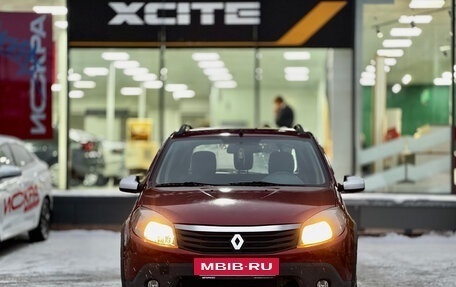 Renault Sandero I, 2014 год, 799 000 рублей, 2 фотография