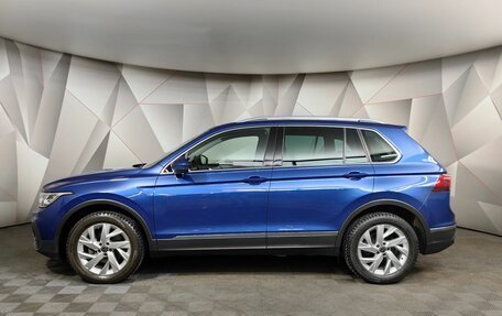 Volkswagen Tiguan II, 2021 год, 2 793 000 рублей, 5 фотография