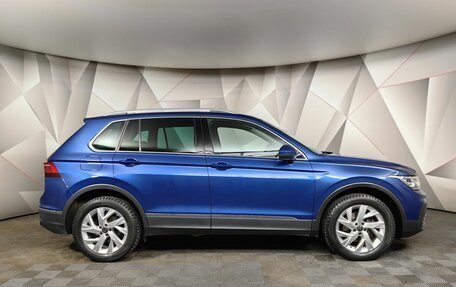 Volkswagen Tiguan II, 2021 год, 2 793 000 рублей, 6 фотография