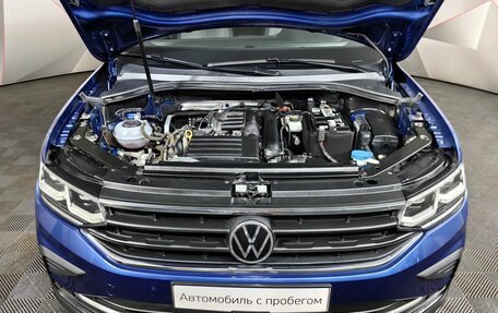 Volkswagen Tiguan II, 2021 год, 2 793 000 рублей, 19 фотография