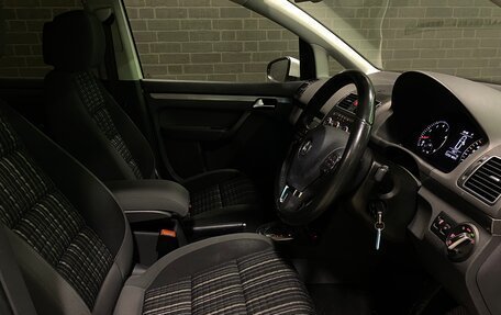 Volkswagen Touran III, 2013 год, 1 390 000 рублей, 11 фотография