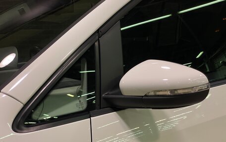 Volkswagen Touran III, 2013 год, 1 390 000 рублей, 10 фотография