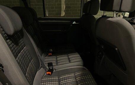 Volkswagen Touran III, 2013 год, 1 390 000 рублей, 12 фотография