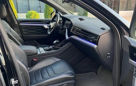 Volkswagen Touareg III, 2021 год, 6 150 000 рублей, 17 фотография