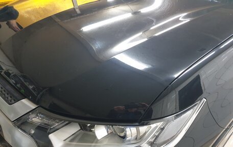 Mitsubishi Outlander III рестайлинг 3, 2019 год, 2 350 000 рублей, 11 фотография