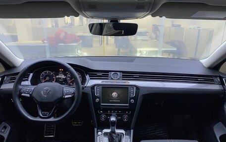 Volkswagen Passat B8 рестайлинг, 2016 год, 1 949 000 рублей, 17 фотография