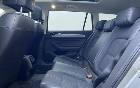 Volkswagen Passat B8 рестайлинг, 2016 год, 1 949 000 рублей, 15 фотография