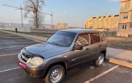 Chevrolet Niva I рестайлинг, 2012 год, 350 000 рублей, 1 фотография