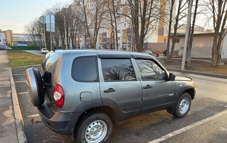 Chevrolet Niva I рестайлинг, 2012 год, 350 000 рублей, 7 фотография
