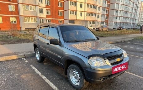 Chevrolet Niva I рестайлинг, 2012 год, 350 000 рублей, 4 фотография