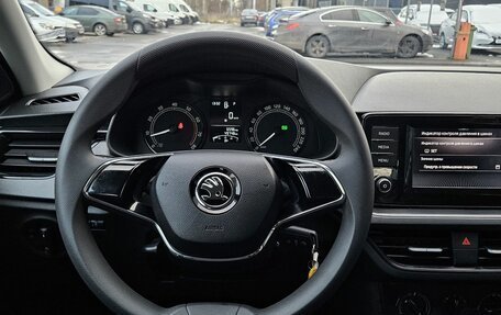 Skoda Rapid II, 2021 год, 1 750 000 рублей, 13 фотография