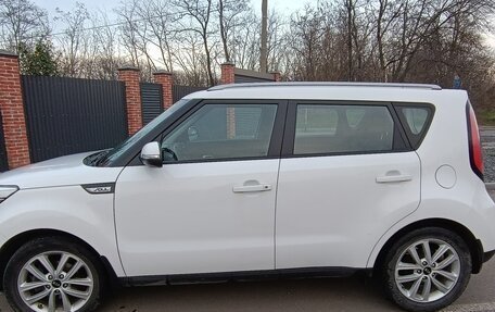 KIA Soul II рестайлинг, 2017 год, 1 700 000 рублей, 2 фотография