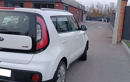 KIA Soul II рестайлинг, 2017 год, 1 700 000 рублей, 13 фотография