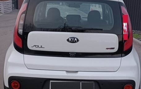 KIA Soul II рестайлинг, 2017 год, 1 700 000 рублей, 12 фотография