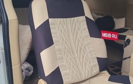 Hyundai H-1 II рестайлинг, 2011 год, 1 700 000 рублей, 10 фотография