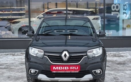 Renault Logan II, 2019 год, 1 040 000 рублей, 2 фотография