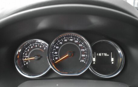 Renault Logan II, 2019 год, 1 040 000 рублей, 13 фотография