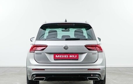 Volkswagen Tiguan II, 2018 год, 3 484 444 рублей, 4 фотография