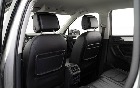 Volkswagen Tiguan II, 2018 год, 3 484 444 рублей, 12 фотография