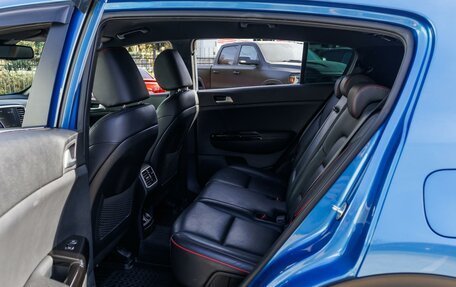 KIA Sportage IV рестайлинг, 2019 год, 2 389 000 рублей, 15 фотография