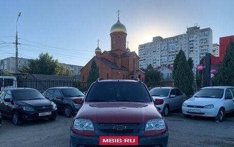 Chevrolet Niva I рестайлинг, 2011 год, 600 000 рублей, 3 фотография