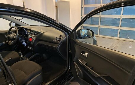 KIA Rio III рестайлинг, 2013 год, 544 000 рублей, 26 фотография