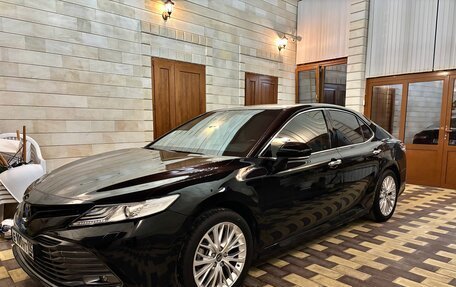 Toyota Camry, 2019 год, 2 900 000 рублей, 3 фотография