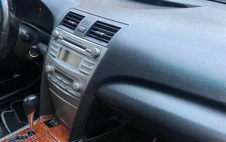 Toyota Camry, 2010 год, 1 050 000 рублей, 7 фотография