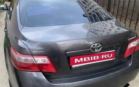 Toyota Camry, 2010 год, 1 050 000 рублей, 2 фотография