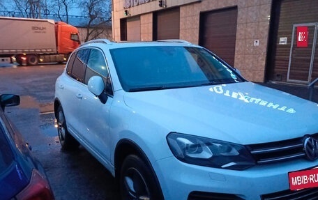 Volkswagen Touareg III, 2012 год, 1 890 000 рублей, 8 фотография