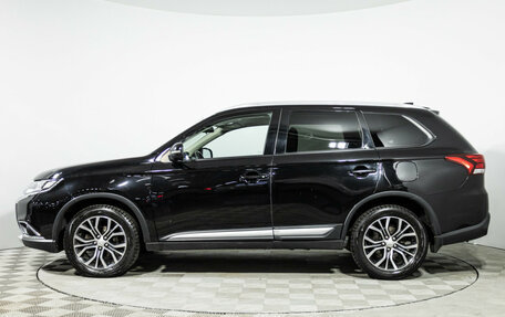 Mitsubishi Outlander III рестайлинг 3, 2017 год, 1 799 777 рублей, 8 фотография