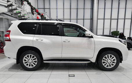 Toyota Land Cruiser Prado 150 рестайлинг 2, 2014 год, 4 725 000 рублей, 4 фотография