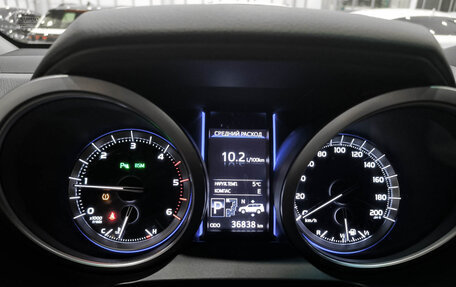 Toyota Land Cruiser Prado 150 рестайлинг 2, 2014 год, 4 725 000 рублей, 13 фотография