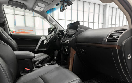 Toyota Land Cruiser Prado 150 рестайлинг 2, 2014 год, 4 725 000 рублей, 11 фотография