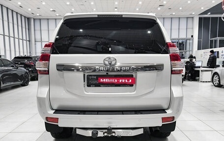 Toyota Land Cruiser Prado 150 рестайлинг 2, 2014 год, 4 725 000 рублей, 6 фотография