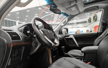 Toyota Land Cruiser Prado 150 рестайлинг 2, 2014 год, 4 725 000 рублей, 16 фотография