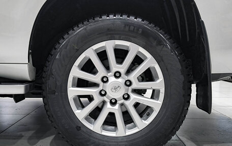 Toyota Land Cruiser Prado 150 рестайлинг 2, 2014 год, 4 725 000 рублей, 18 фотография