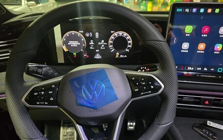 Volkswagen Tiguan, 2025 год, 4 570 000 рублей, 12 фотография