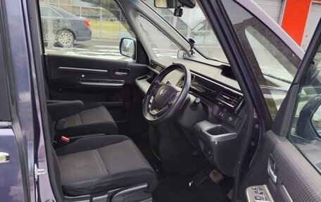 Honda Stepwgn IV, 2017 год, 2 290 000 рублей, 15 фотография