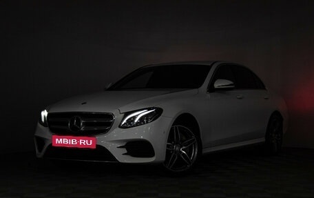 Mercedes-Benz E-Класс, 2017 год, 2 947 898 рублей, 25 фотография